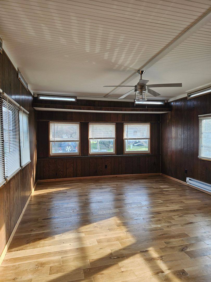 Apartment for rent at 2 Douglas Dr, Cygnet, OH 43413