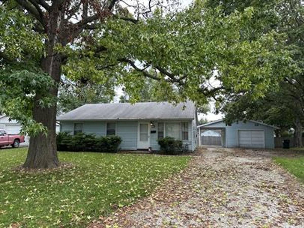 House for rent at 1405 Holly Hill Dr, Champaign, IL 61821