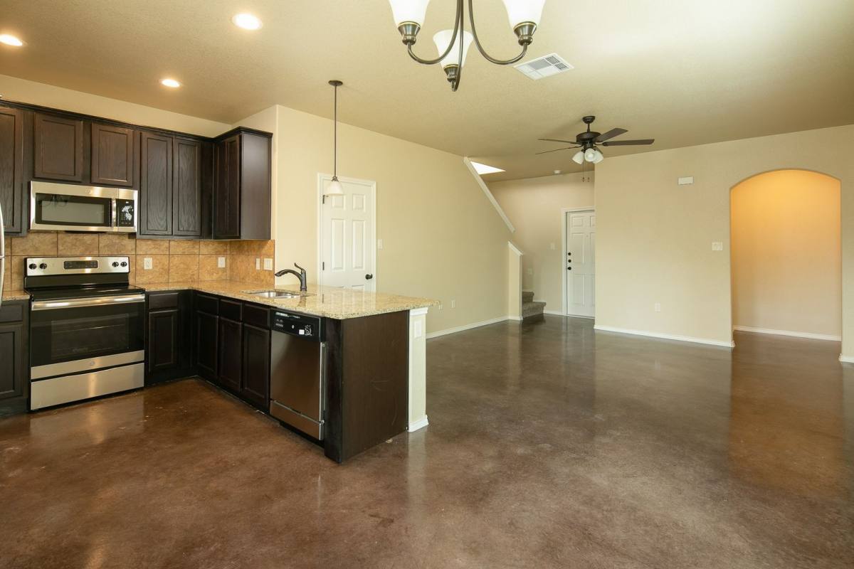 Townhouse for rent at 166 Samuel Dr, Buda, TX 78610