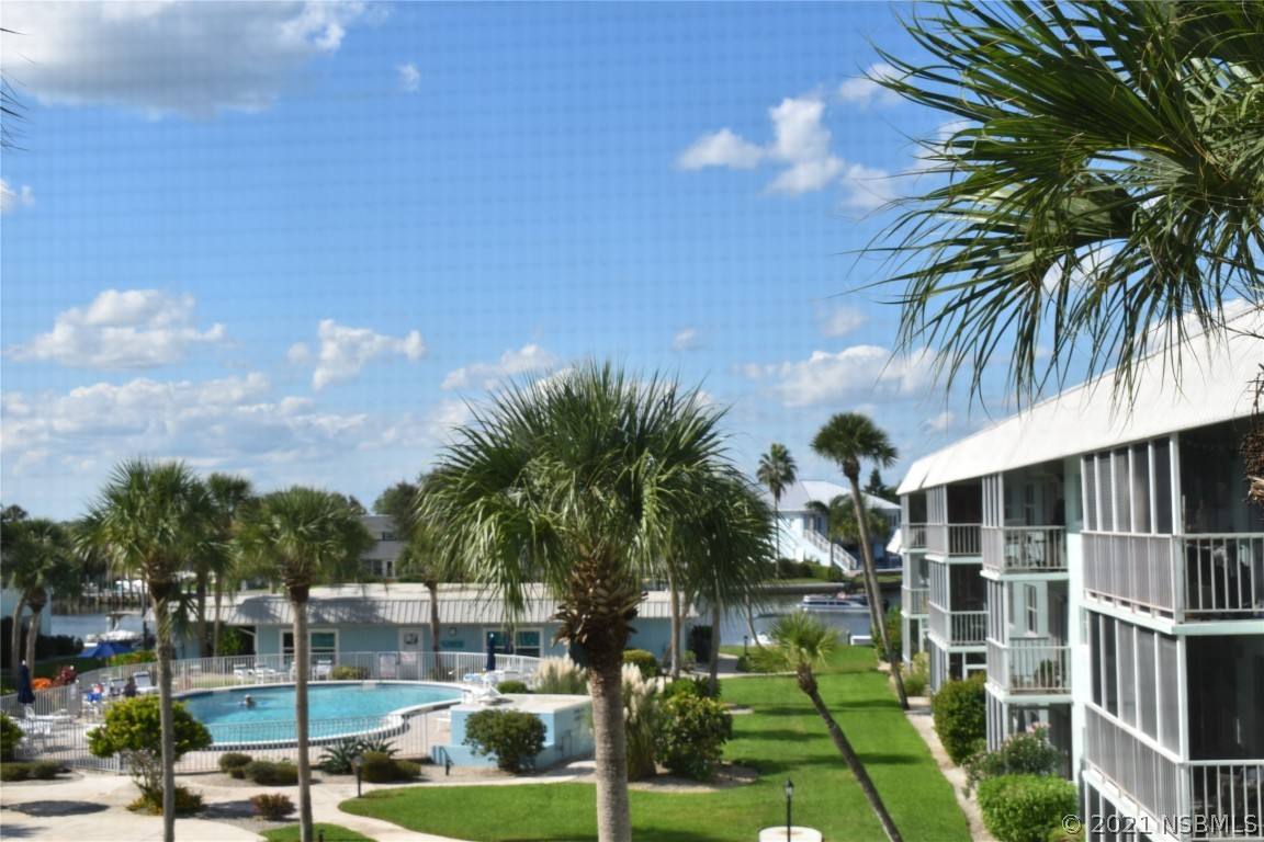 Apartment for rent at 325 N Causeway, New Smyrna Beach, FL 32169