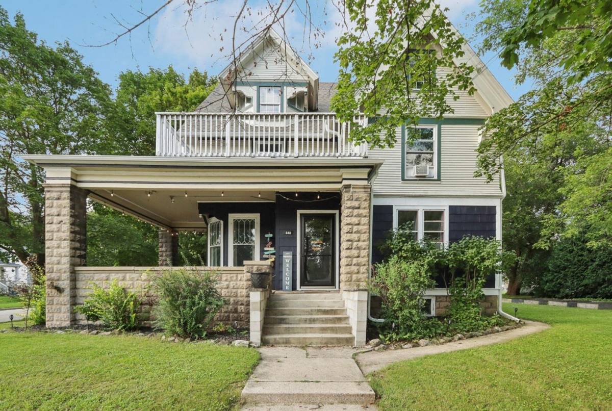 Townhouse for rent at 448 W College Ave, Waukesha, WI 53186