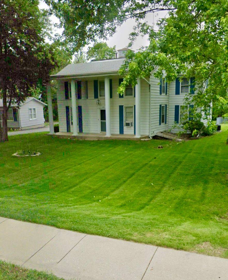 Apartment for rent at 280-308 E Chicago Rd, Oswego, IL 60543