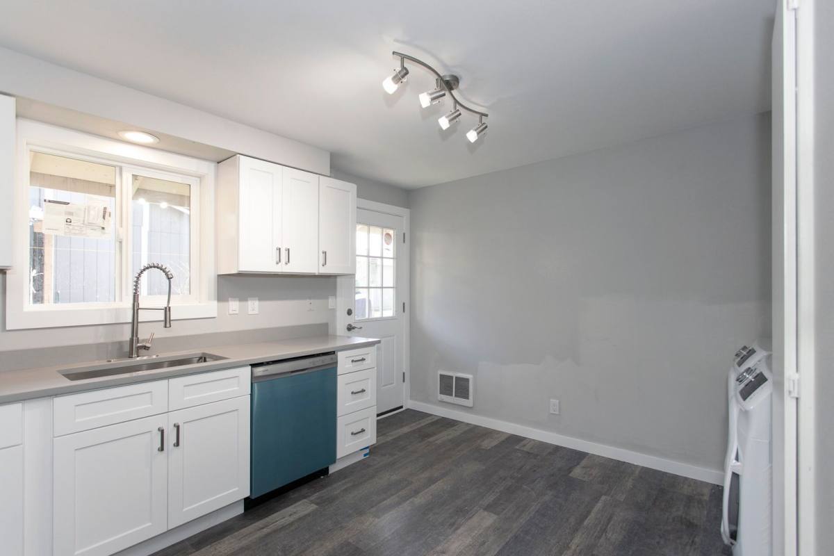 Apartment for rent at 1374 SE Cedar St, Hillsboro, OR 97123