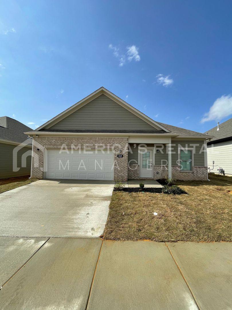 House for rent at 2129 Sullivan Dr, Cullman, AL 35055
