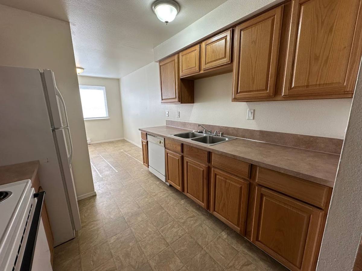 Apartment for rent at 10506 Bridgeport Way SW, Lakewood, WA 98499