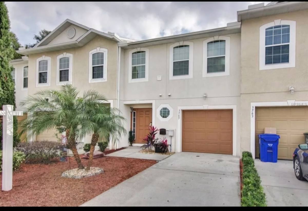 Townhouse for rent at 3765 Woodbury Hill Loop, Lakeland, FL 33810