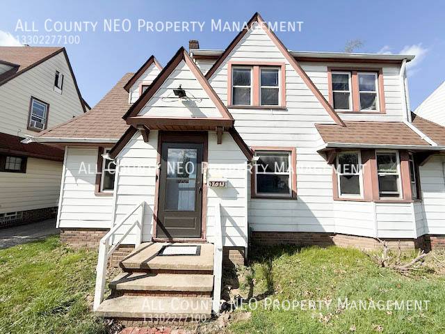 House for rent at 17011 Maple Heights Blvd, Maple Heights, OH 44137