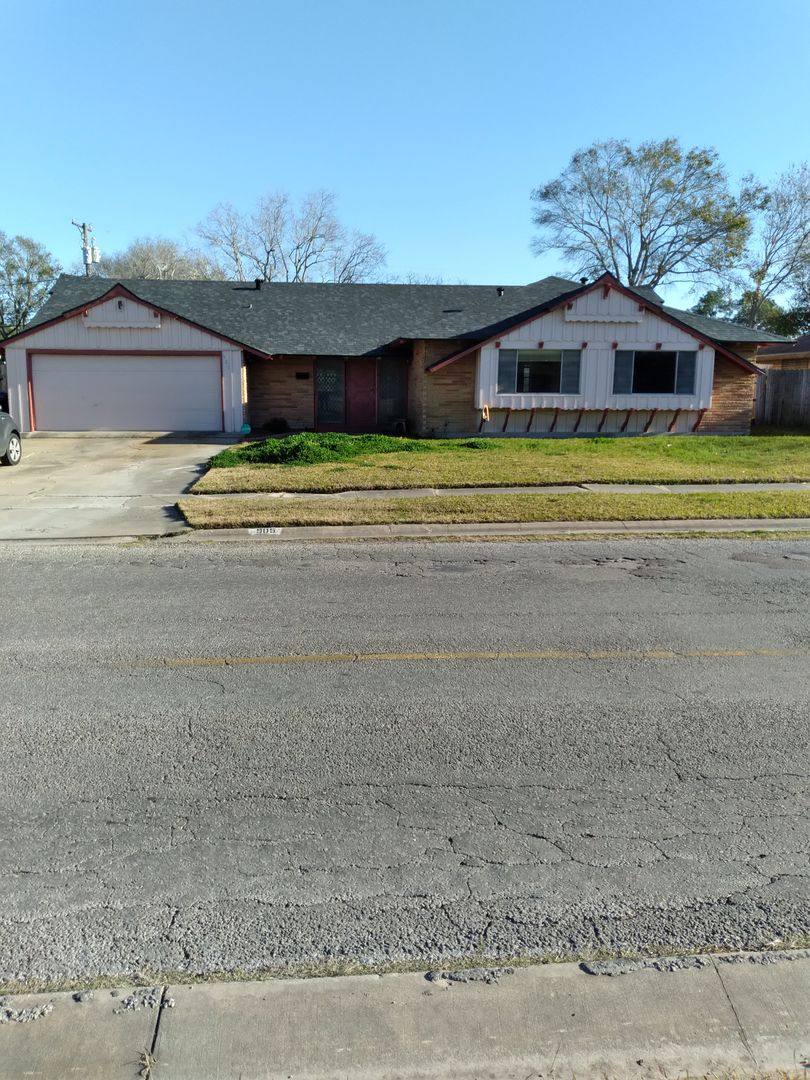 House for rent at 905 Carmel Parkway Adetyo, Corpus Christi, TX 78411