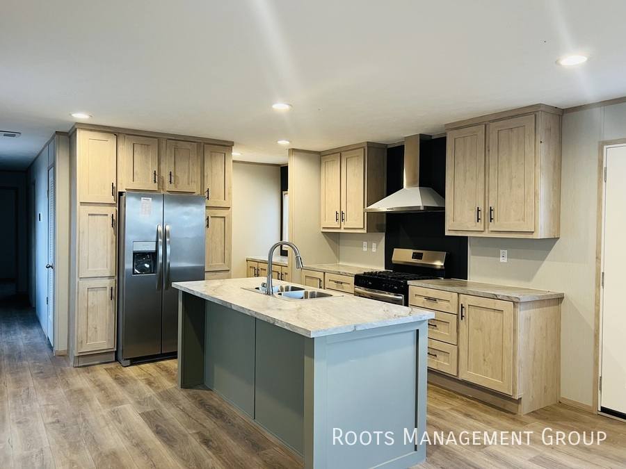 Apartment for rent at 44 York Mobile Plaza #44, York, NE 68467