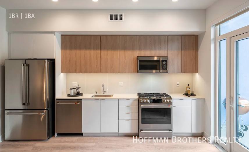 Apartment for rent at 1750 Glendale Blvd #314A, Los Angeles, CA 90026
