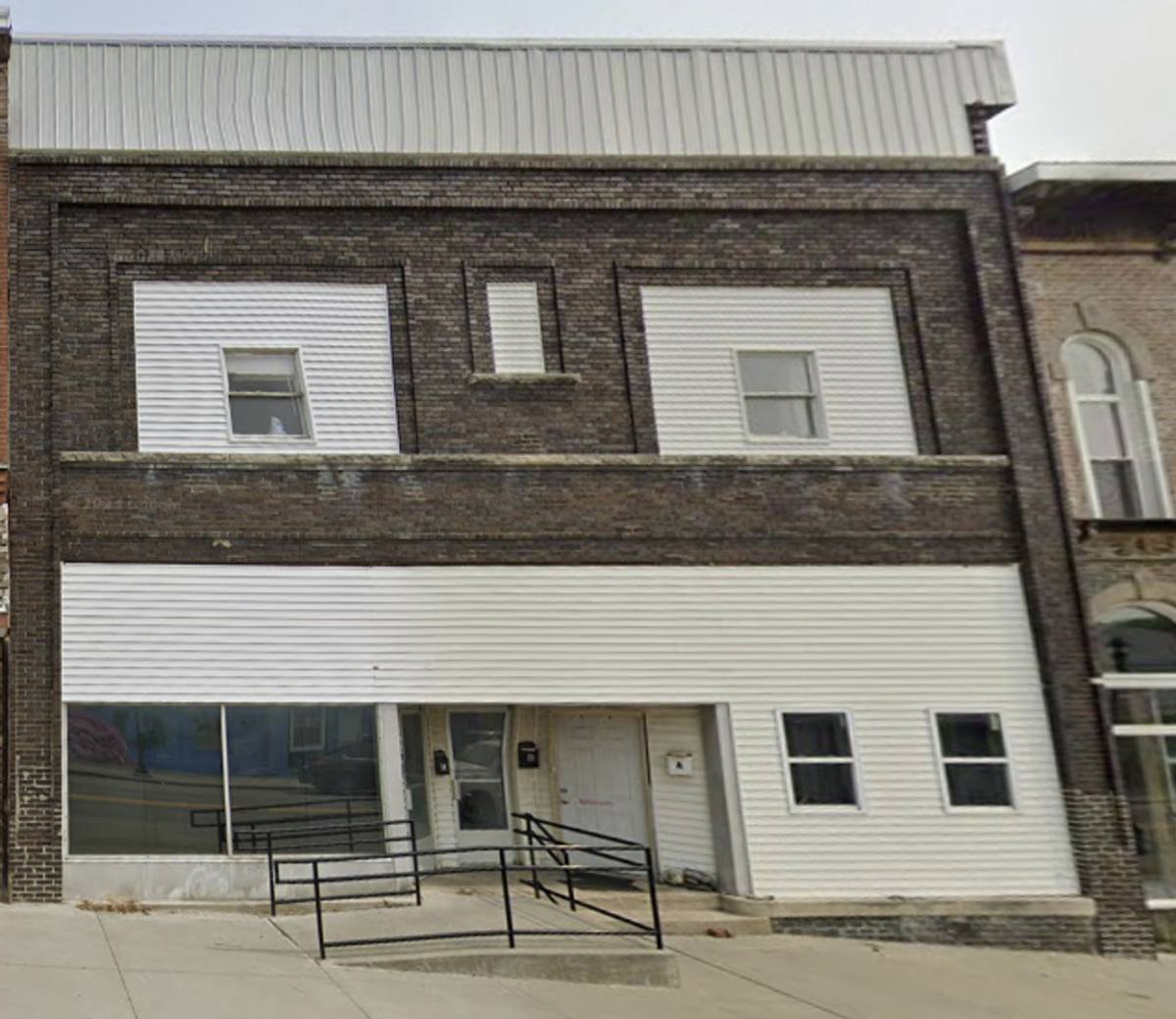 Apartment for rent at 107 E 2nd St, Veedersburg, IN 47987