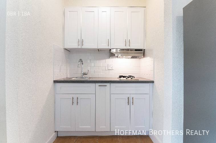 Apartment for rent at 1732 Wilton Place #5A, Los Angeles, CA 90028