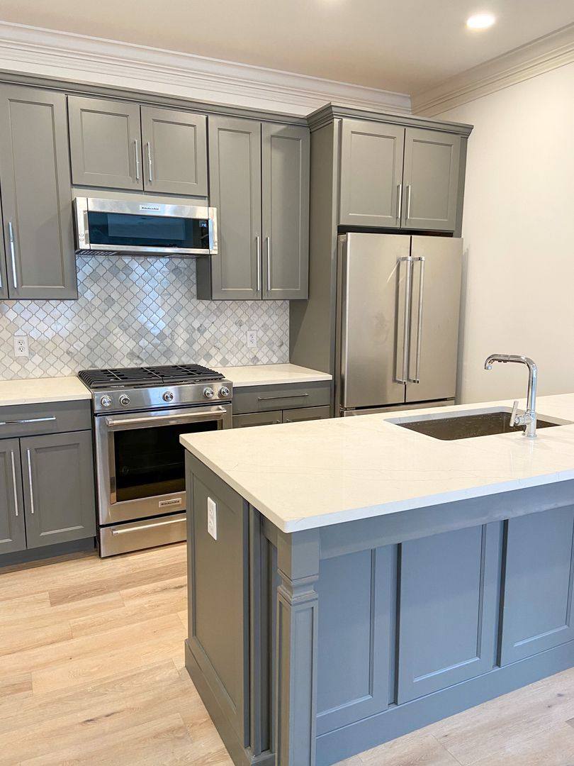 Apartment for rent at 40 E Lincoln St, Columbus, OH 43215