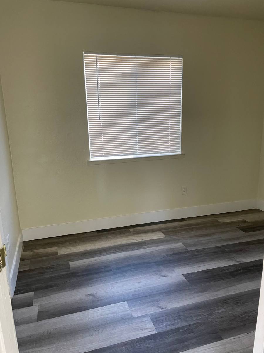 Apartment for rent at 25 Washington St, Pittsburg, CA 94565