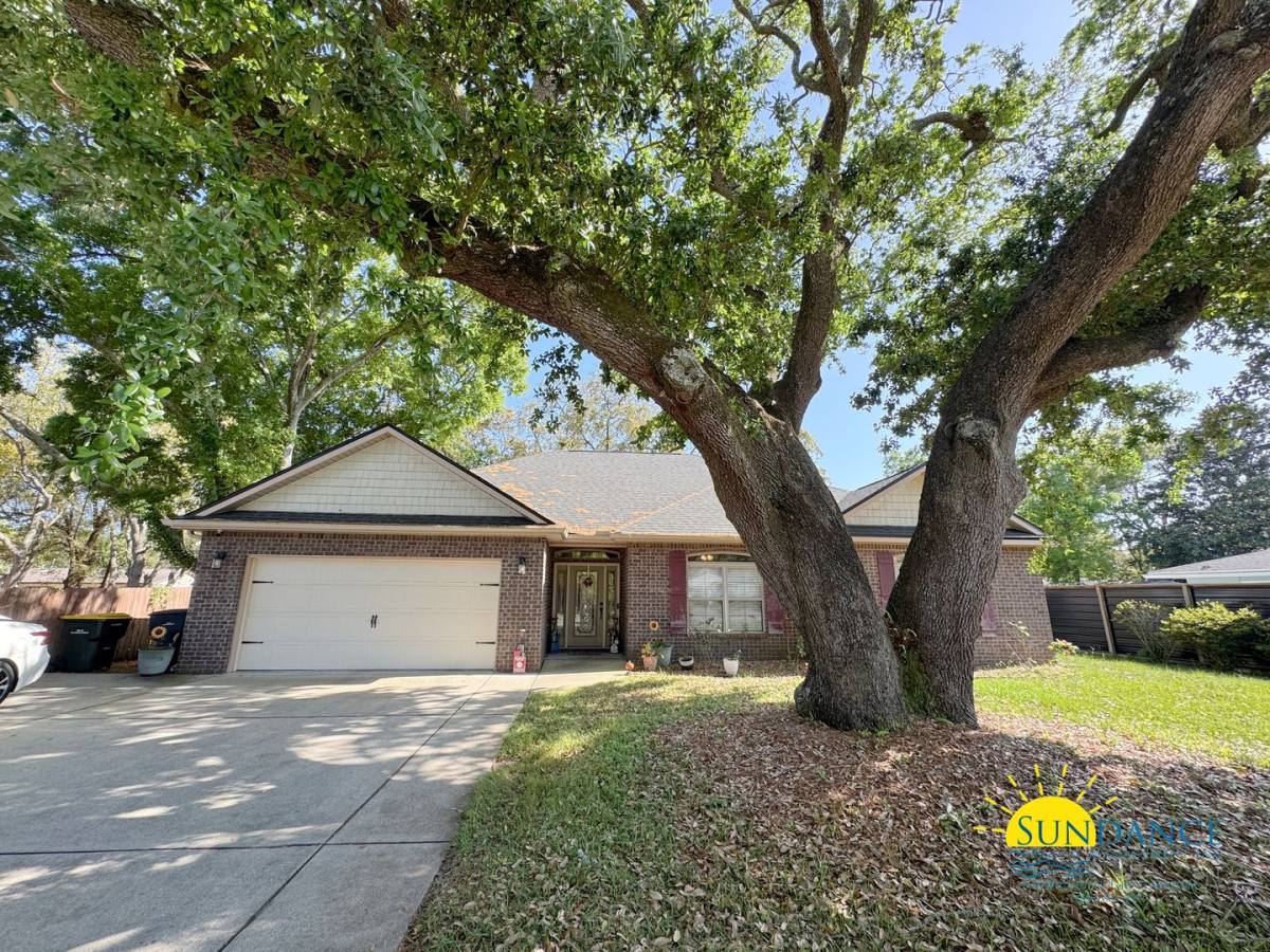 House for rent at 326 Hollywood Blvd SW, Fort Walton Beach, FL 32548