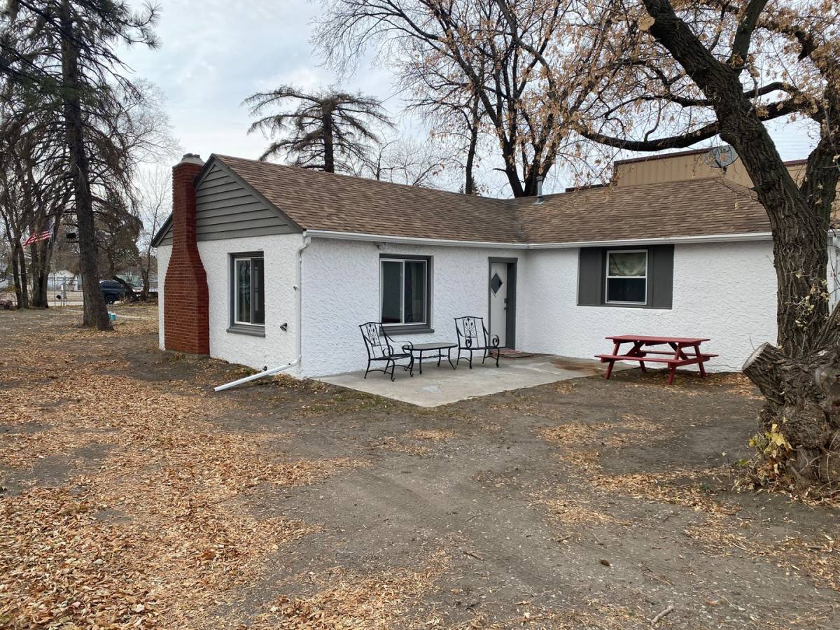 House for rent at 312 2nd Ave NW, Jamestown, ND 58401