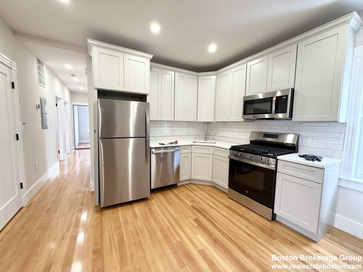 House for rent at 36 Raven St #2, Dorchester, MA 02125