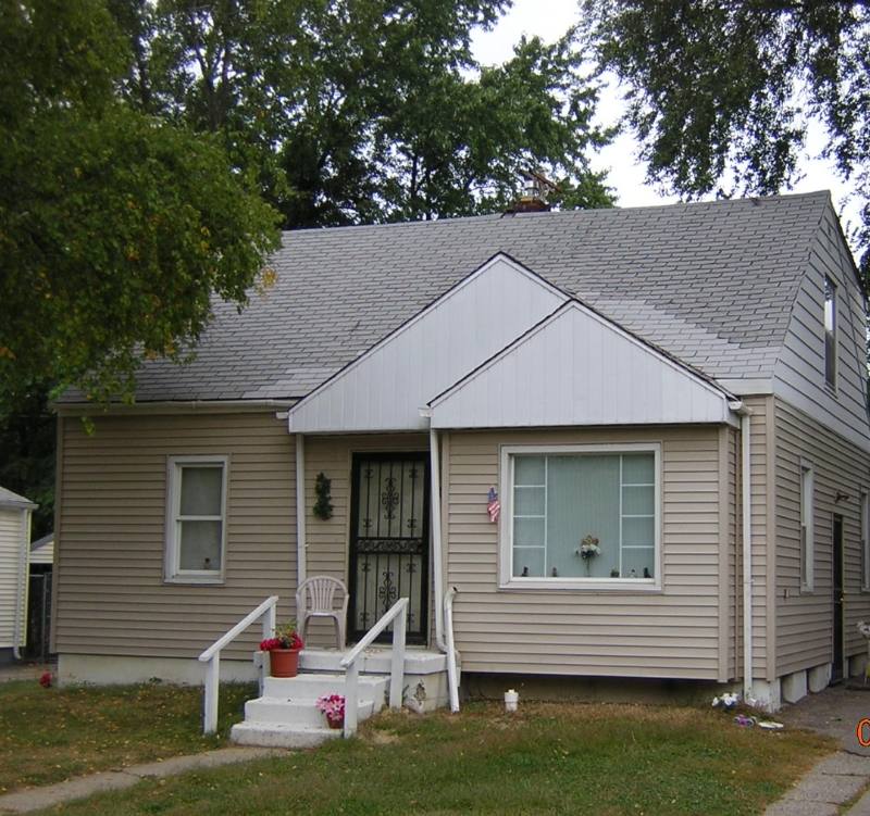 House for rent at 314 W Ridgeway Ave, Flint, MI 48505