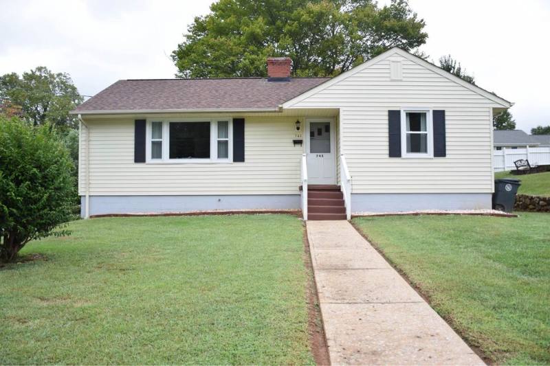 House for rent at 745 Crestwood Circle, Lynchburg, VA 24502
