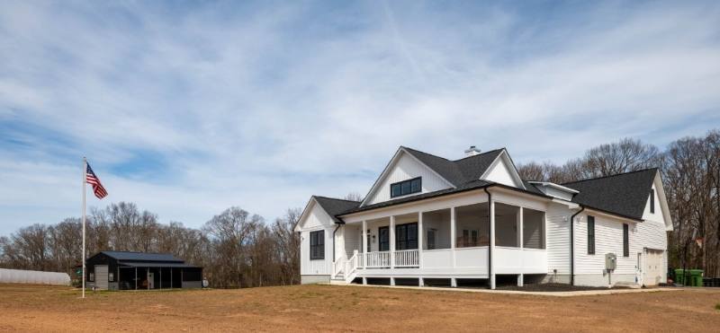 House for rent at 5470 Germantown Rd, Midland, VA 22728