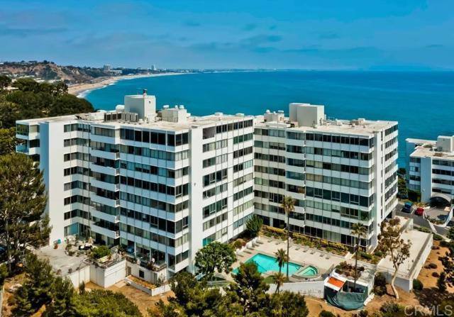 Condo for rent at 17352 W Sunset Blvd #204, Pacific Palisades, CA 90272
