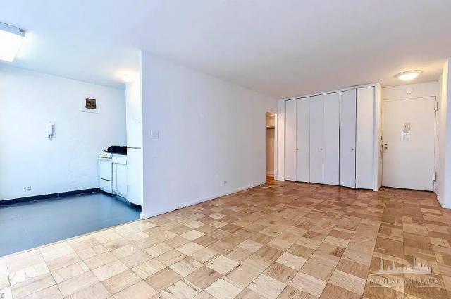 Apartment for rent at 330 E 46th St #12V, New York, NY 10017