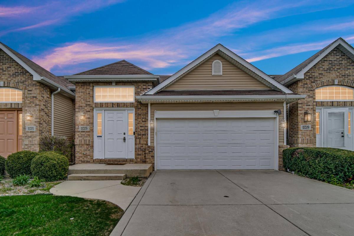 Townhouse for rent at 11205 Pike Place, Crown Point, IN 46307