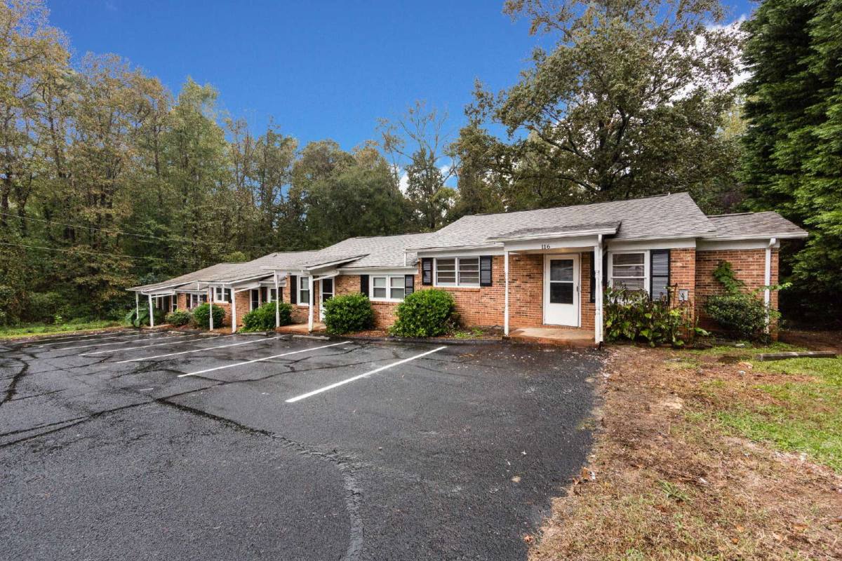 House for rent at 116 Leeper Ave #B, Belmont, NC 28012