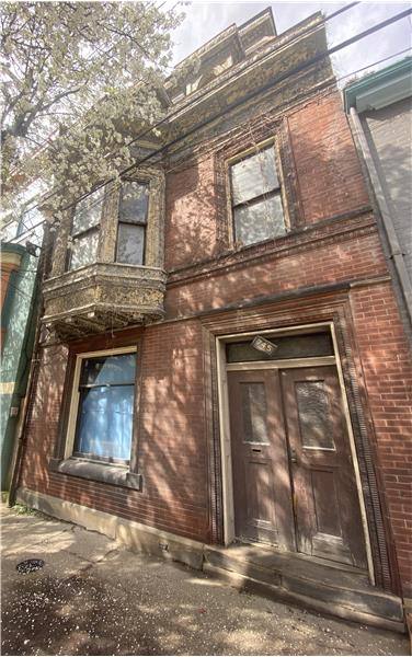 Apartment for rent at 745 Main St #1B, Wheeling, WV 26003