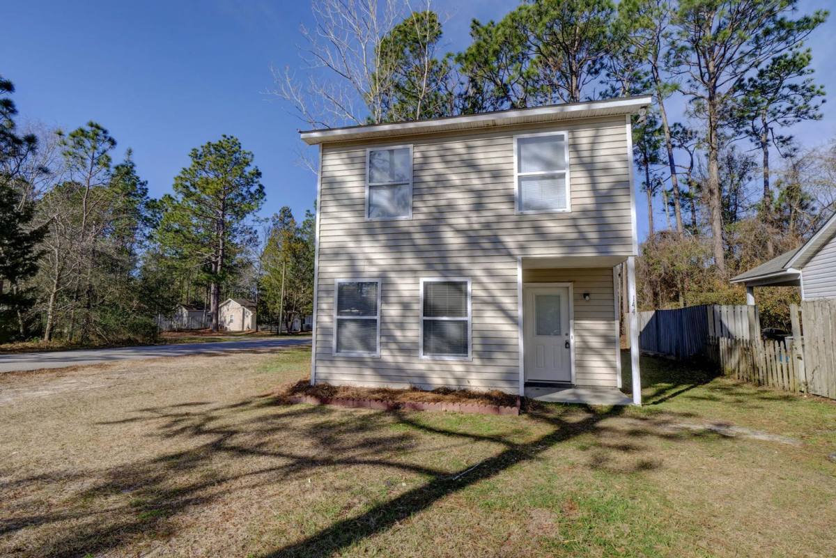 House for rent at 144 Charter Dr, Wilmington, NC 28403