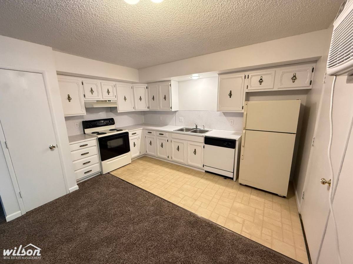 Apartment for rent at 1113 S 18th Ave, Yakima, WA 98902