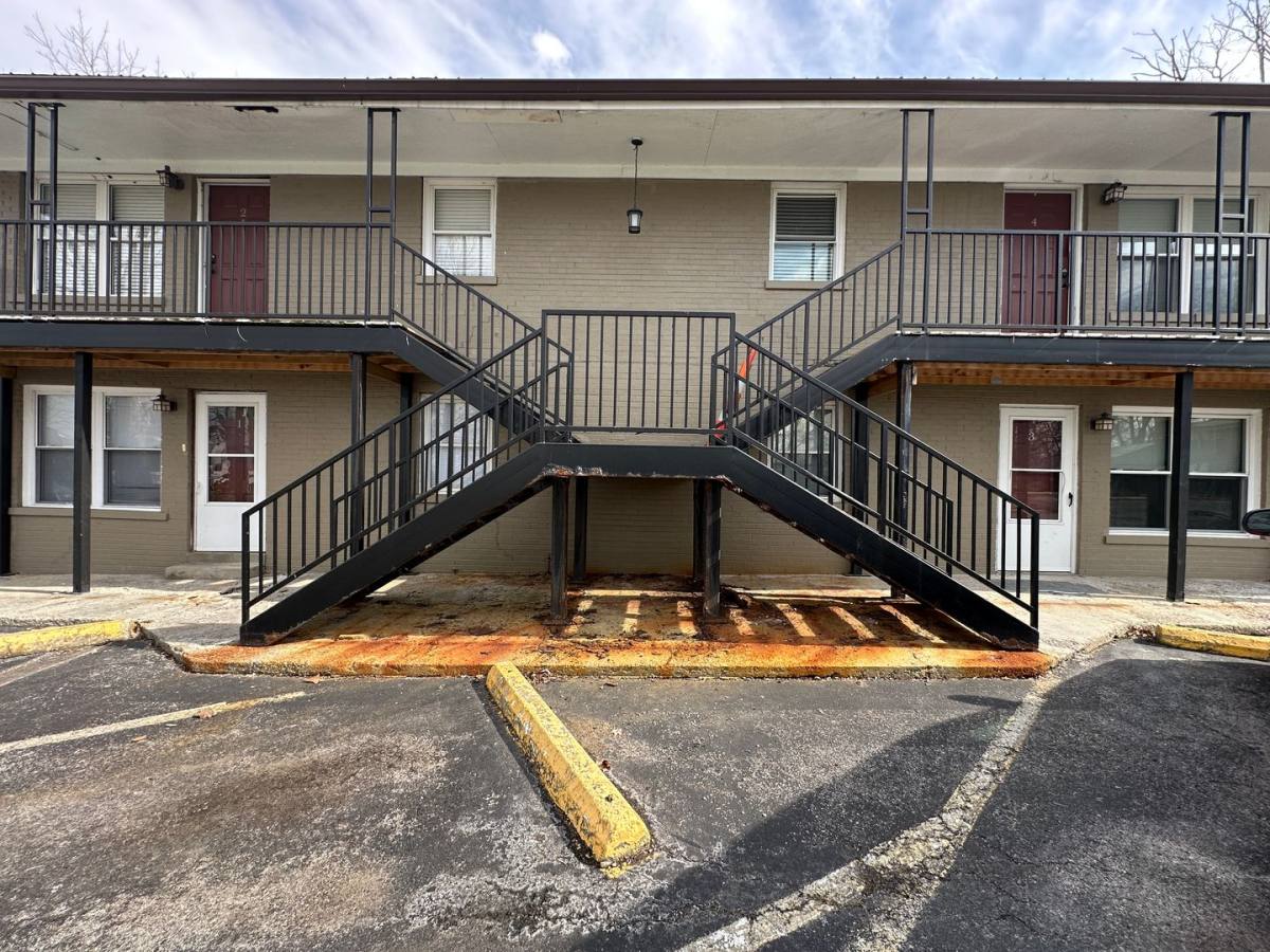 Apartment for rent at 508 College St, Winchester, KY 40391