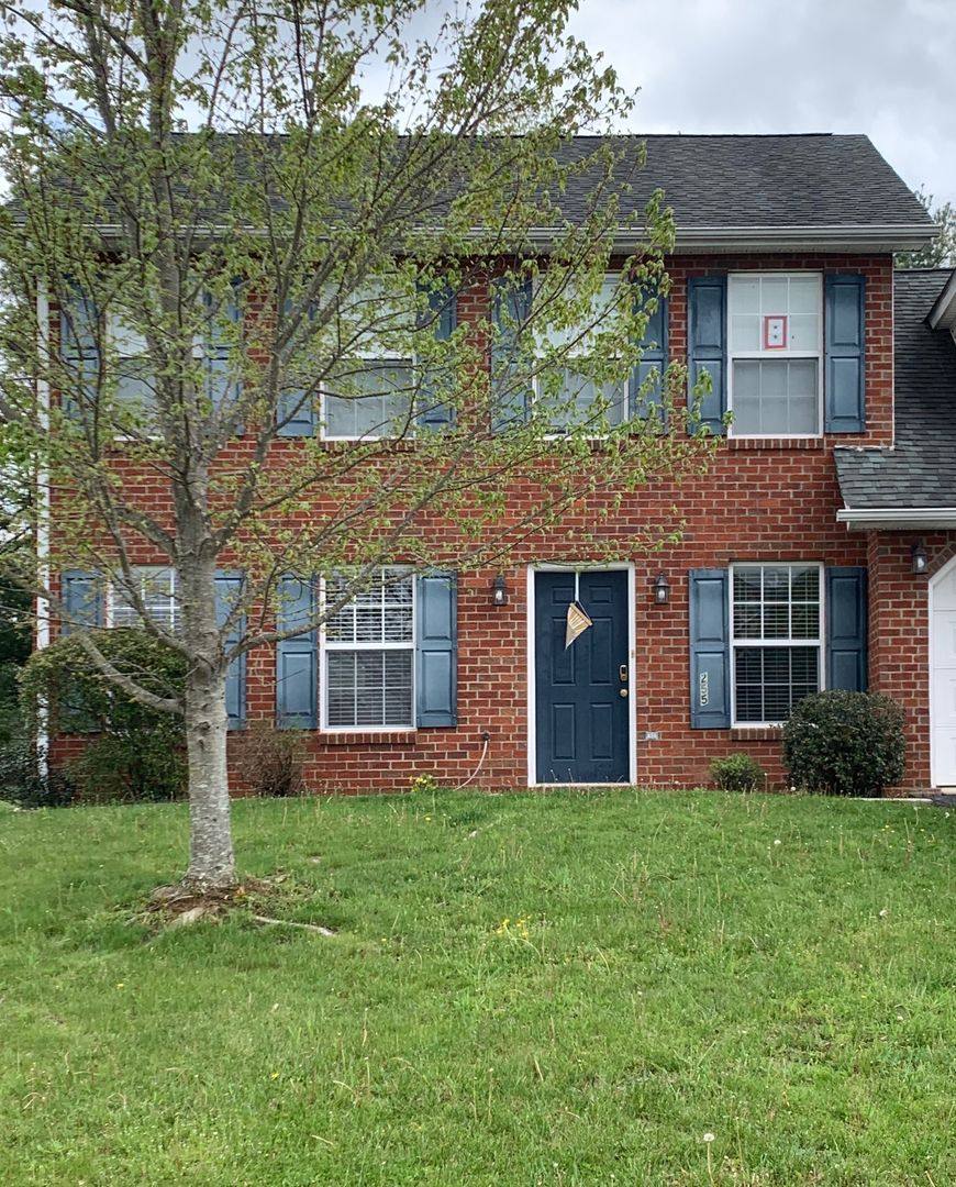 House for rent at 255 Windsor Dr, Christiansburg, VA 24073