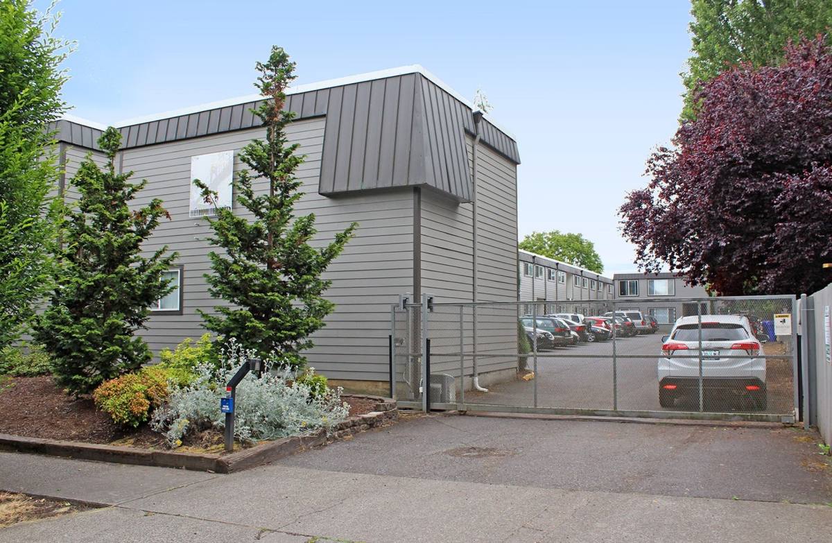 Apartment for rent at 9222 N Lombard St, Portland, OR 97203