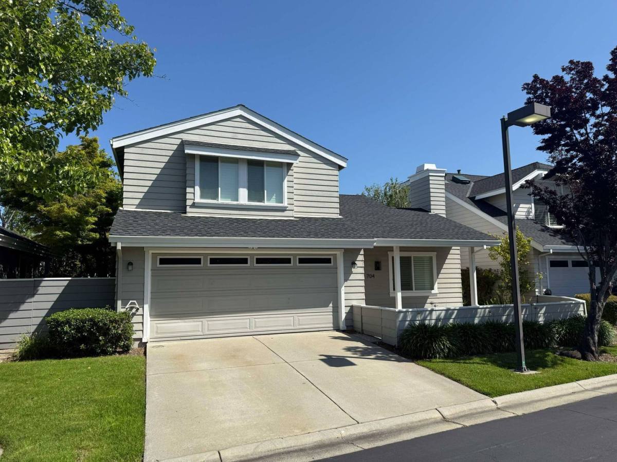 House for rent at 704 Newport Circle, Redwood City, CA 94065