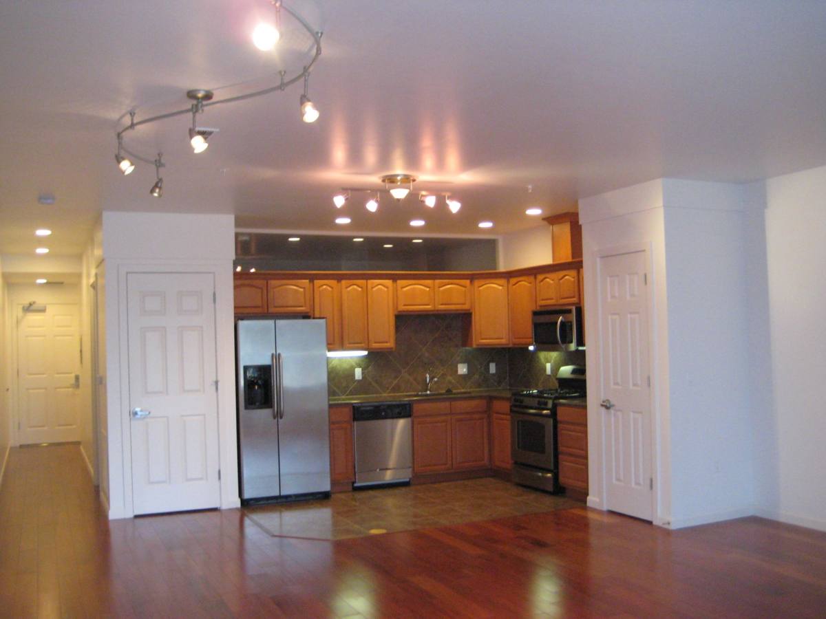 Apartment for rent at 1510 SE 44th, Portland, OR 97215