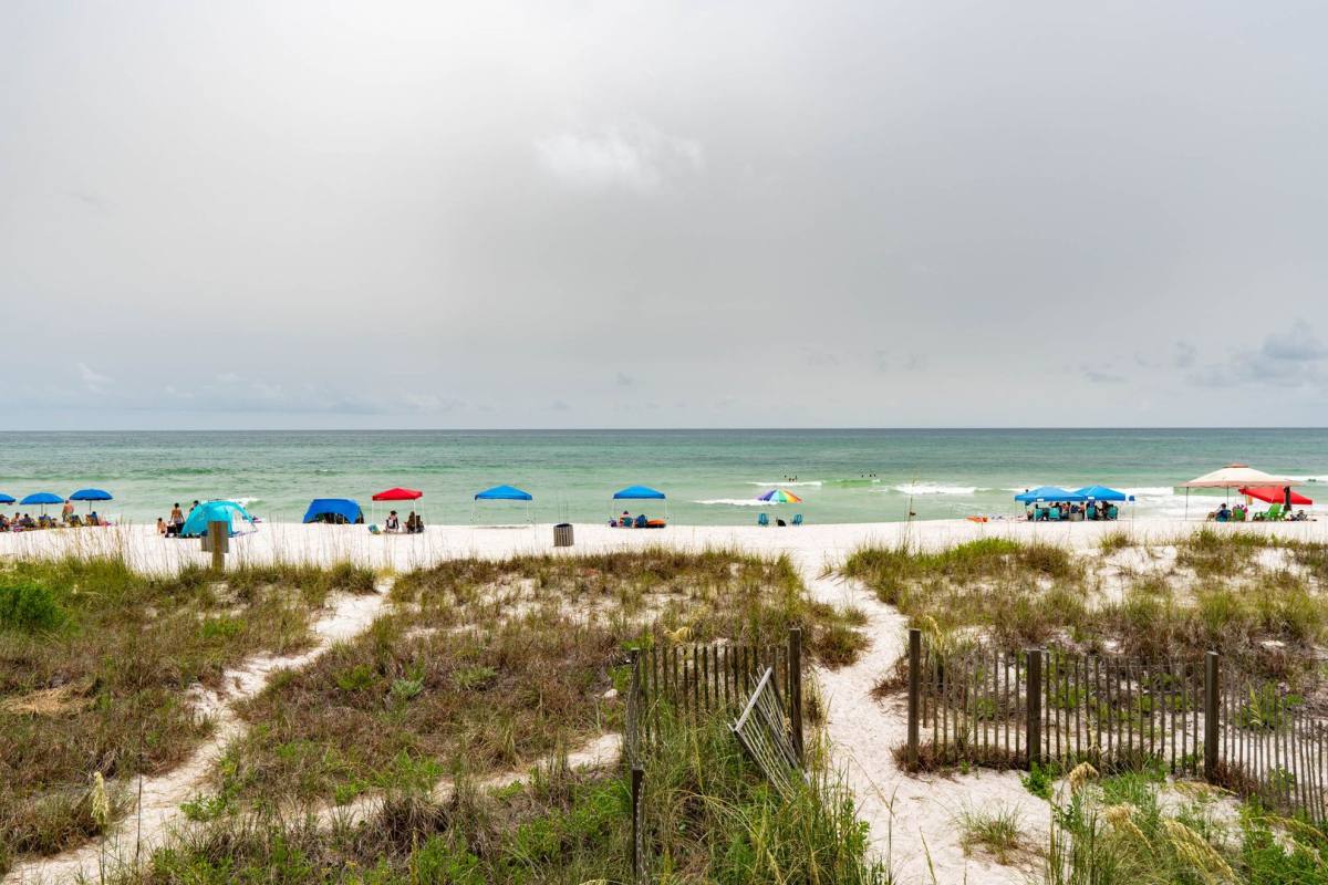 Townhouse for rent at 17135 Front Beach Rd, Panama City Beach, FL 32413