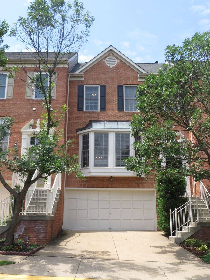 Townhouse for rent at 1788 Paisley Court, Vienna, VA 22182
