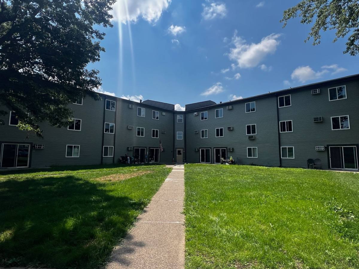 Apartment for rent at 3600 Western Ave, Connersville, IN 47331