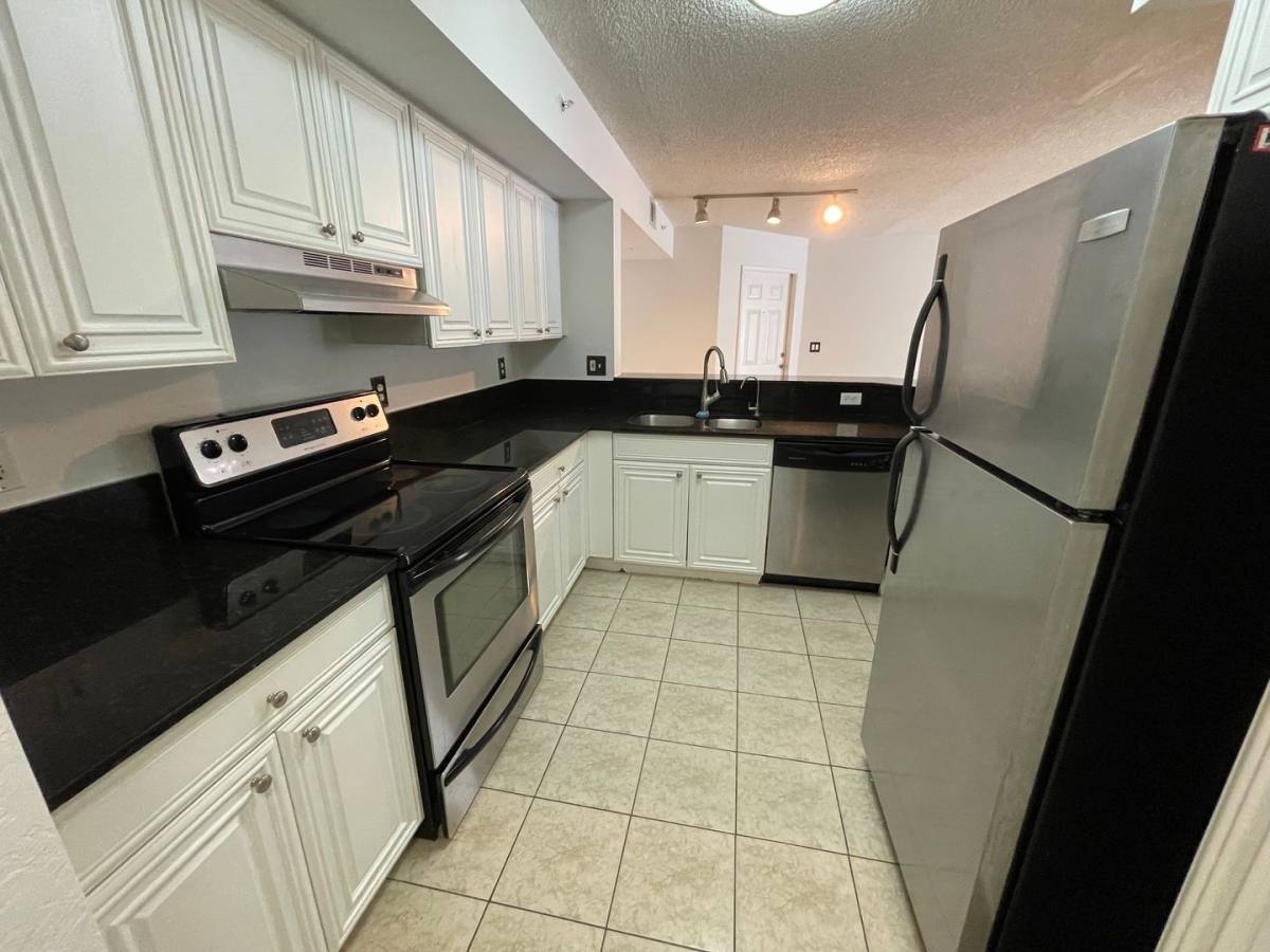 Apartment for rent at 8265 Ibis Club Way, Naples, FL 34104