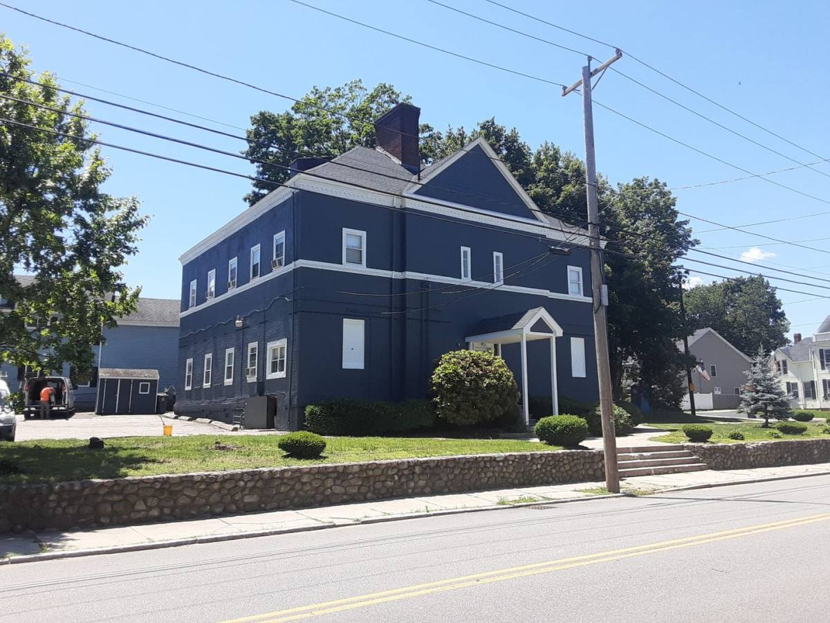 Apartment for rent at 143 Groveland St, Haverhill, MA 01830