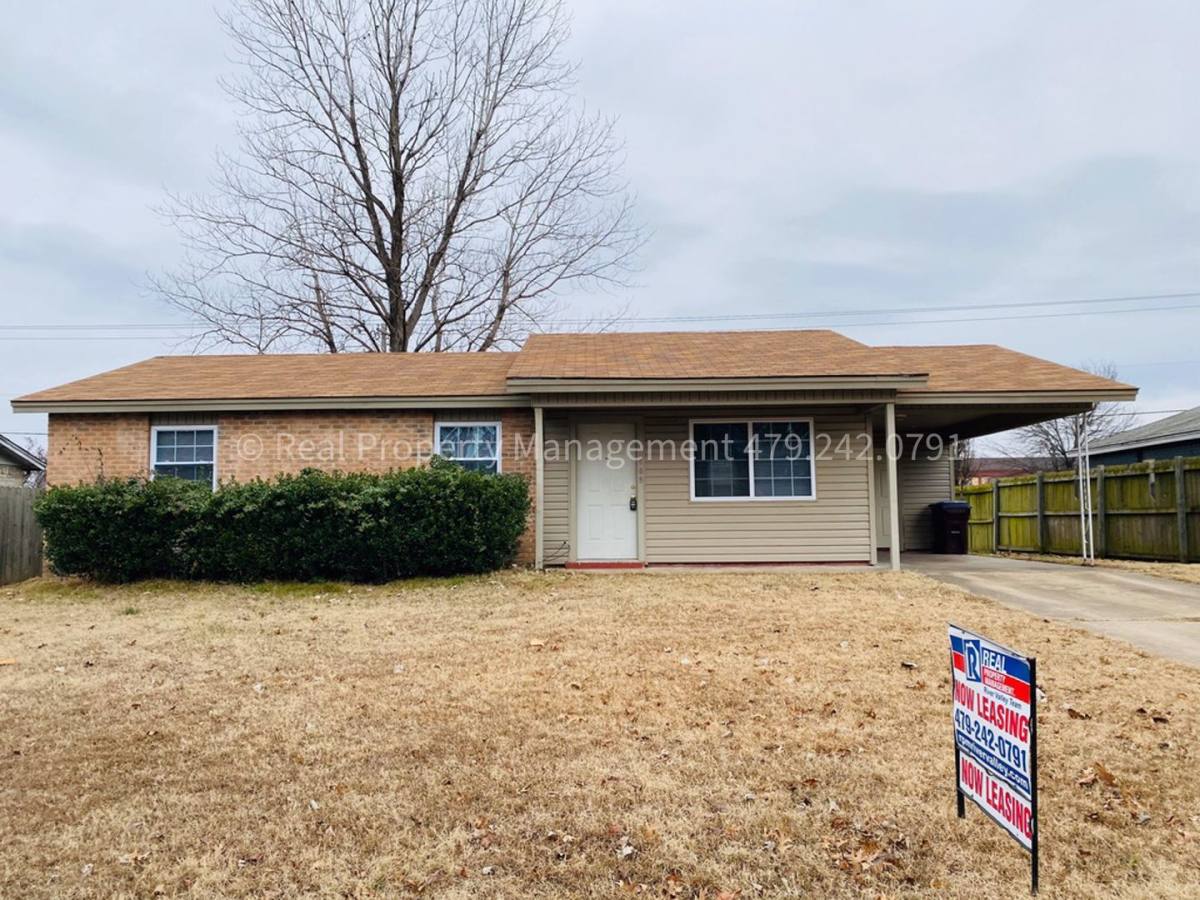 House for rent at 8409 S 35th Terrace, Fort Smith, AR 72908