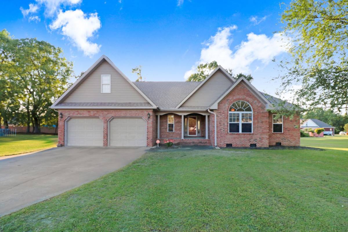 House for rent at 212 Carlyle Circle, Goldsboro, NC 27530