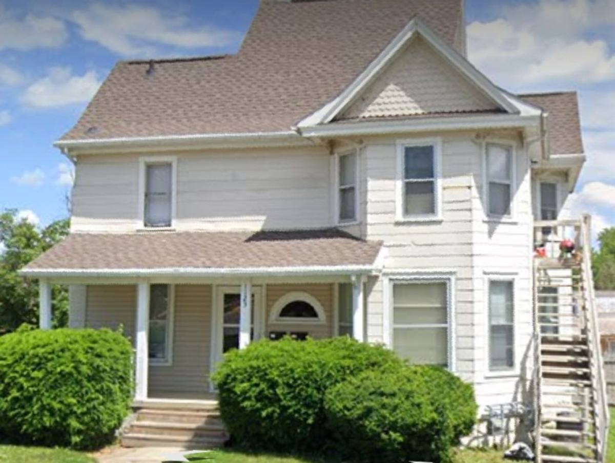 Apartment for rent at 1123 W 22nd St, Cedar Falls, IA 50613