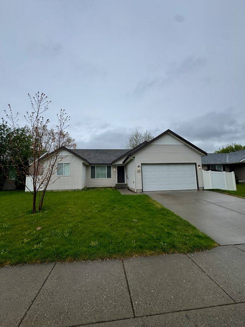 House for rent at 2370 Bremington St, Post Falls, ID 83854