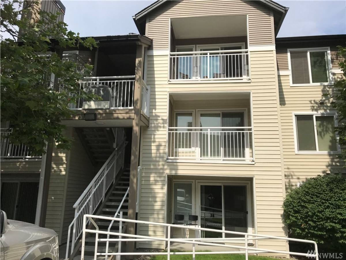 Condo for rent at 12303 Harbour Pointe Blvd, Mukilteo, WA 98275
