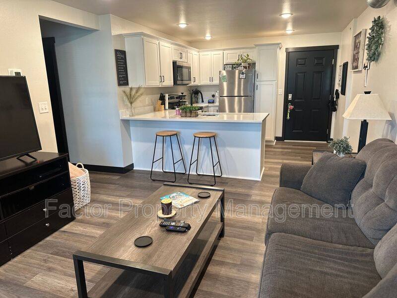 Apartment for rent at 1111 Range St, Mankato, MN 56003
