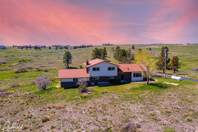 House for rent at 1735 County Rd #194, Parker, CO 80138