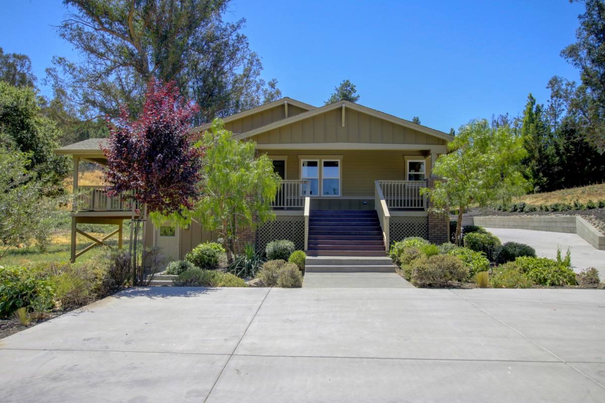 House for rent at 2891 I St Extension, Petaluma, CA 94952