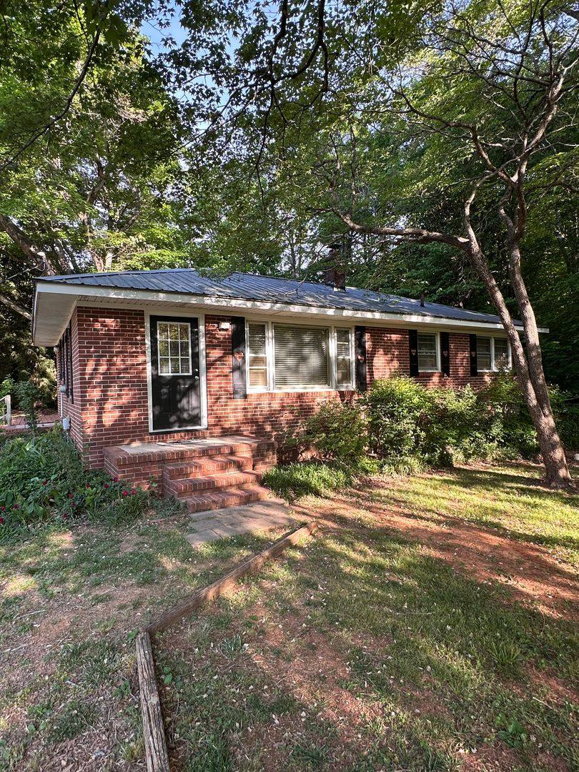 House for rent at 122 N Oak St, Efland, NC 27243